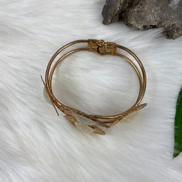 Hinged Cuff Bracelet Plastic Cabochons - Picture 4 of 8